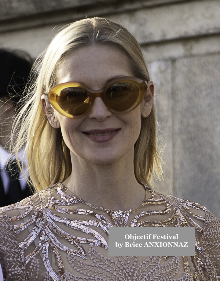 Photo de Leonie Hanne - Streetstyle photos at Elie Saab guests arrivals - Paris Fashion Week lors de l'événement à Streetstyle-photos-at-Elie-Saab-guests-arrivals-Paris-Fashion-Week le 8 March 2025 par Brice ANXIONNAZ (Objectif Festival)
