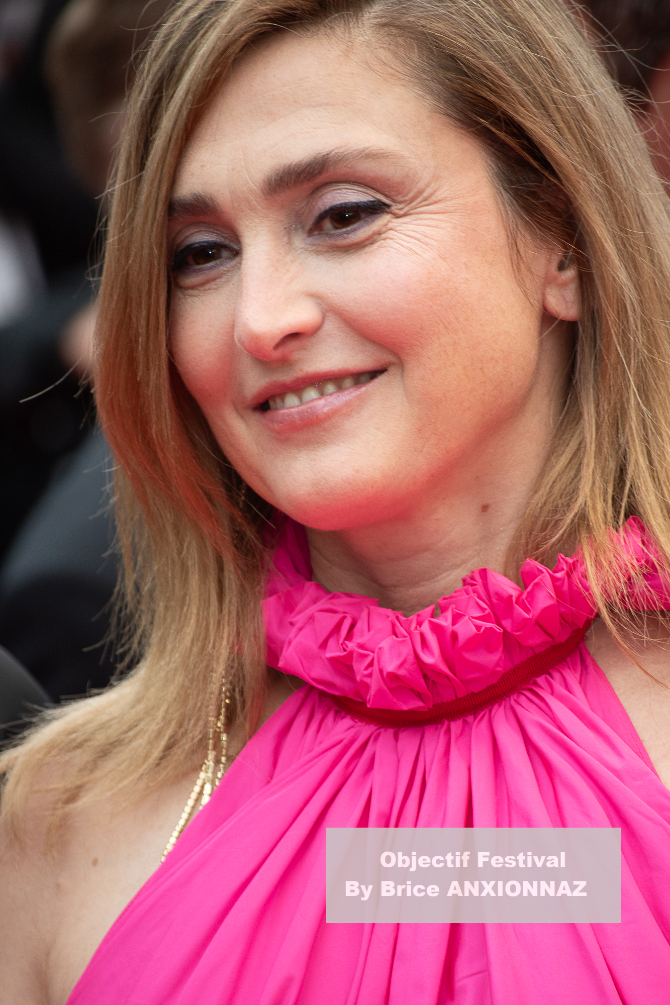 Fashion Week Julie Gayet - Fashion Week at Cannes-2025-Partir-un-jour-redcarpet, Tapis on May 13th, 2025