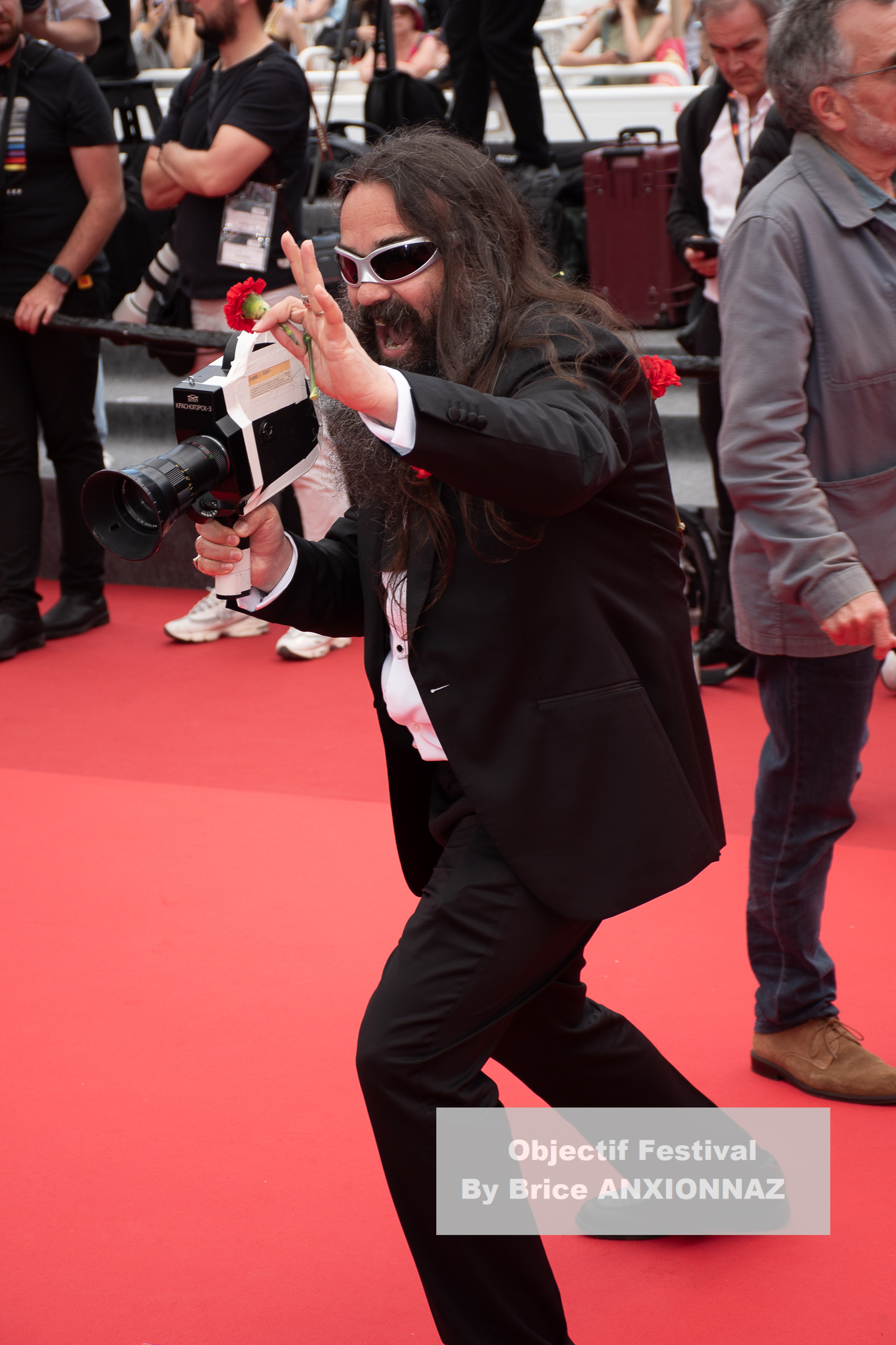 Fashion Week Valeriy Pereverzev - Fashion Week at Cannes2025-Jeunes-Meres, RedCarpet on May 23rd, 2025