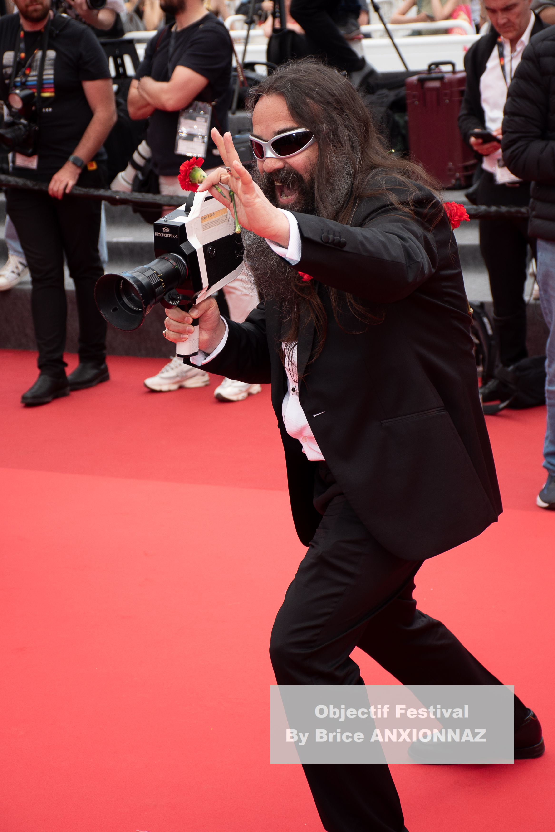 Fashion Week Valeriy Pereverzev - Fashion Week at Cannes2025-Jeunes-Meres, RedCarpet on May 23rd, 2025