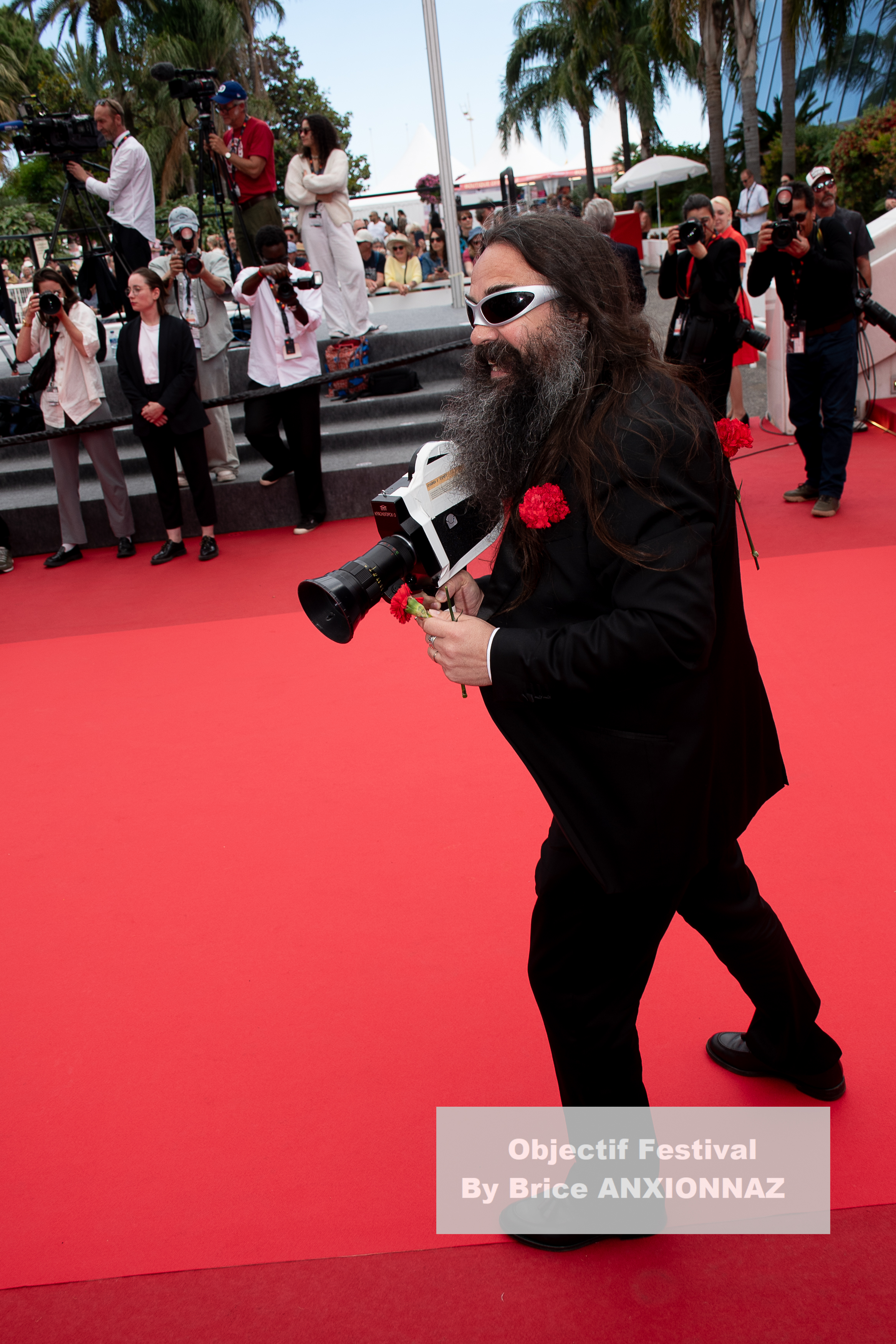 Fashion Week Valeriy Pereverzev - Fashion Week at Cannes2025-Jeunes-Meres, RedCarpet on May 23rd, 2025