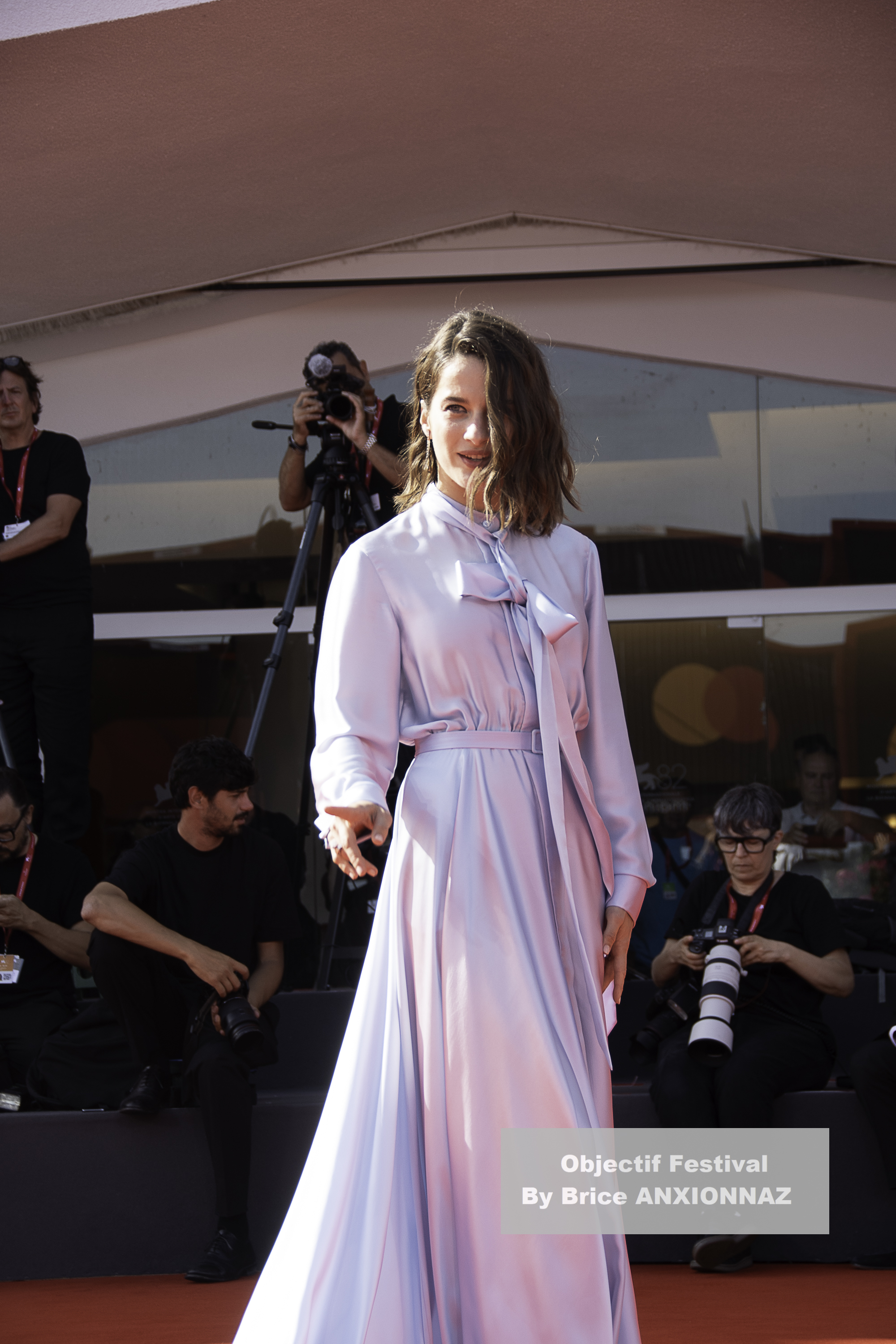 Leonie Hanne - Festival image lors de Red Carpet L  039 Etranger, Lido di Venezia, Italy 2025-09-02