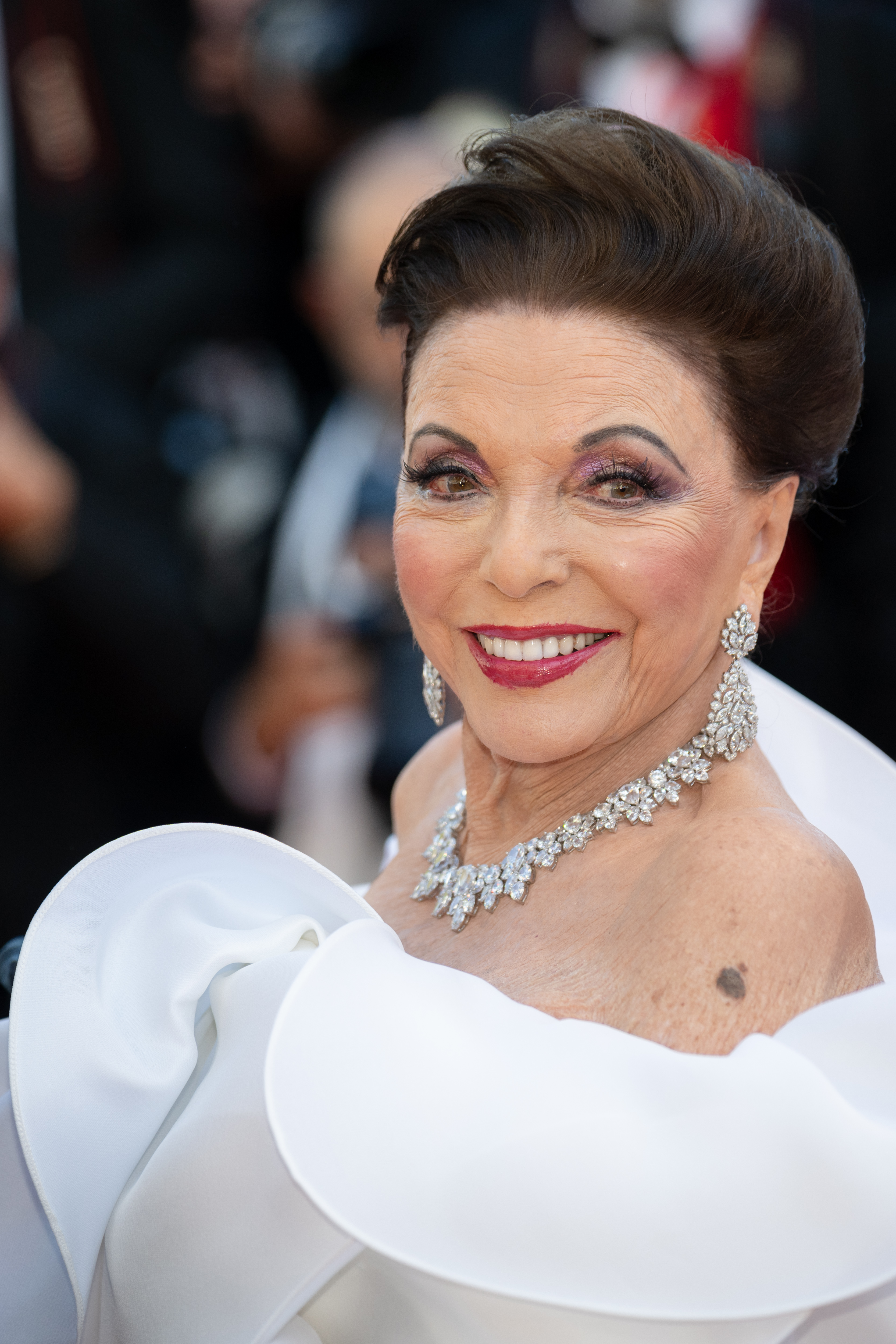 — france cannes cinema cannes international film festival 79th cannes international film festival 12 05 2026 la vnus electrique dame joan collins