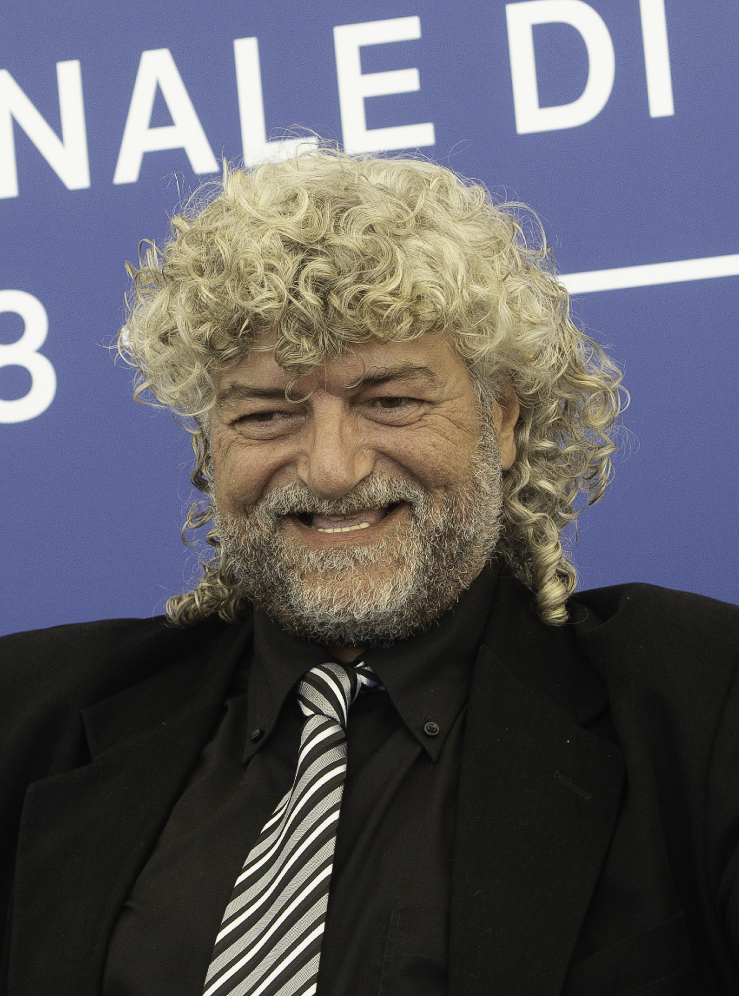 — italie venise cinema 74th mostra del cinema 02 09 2017 la vita in comune antonio carluccio