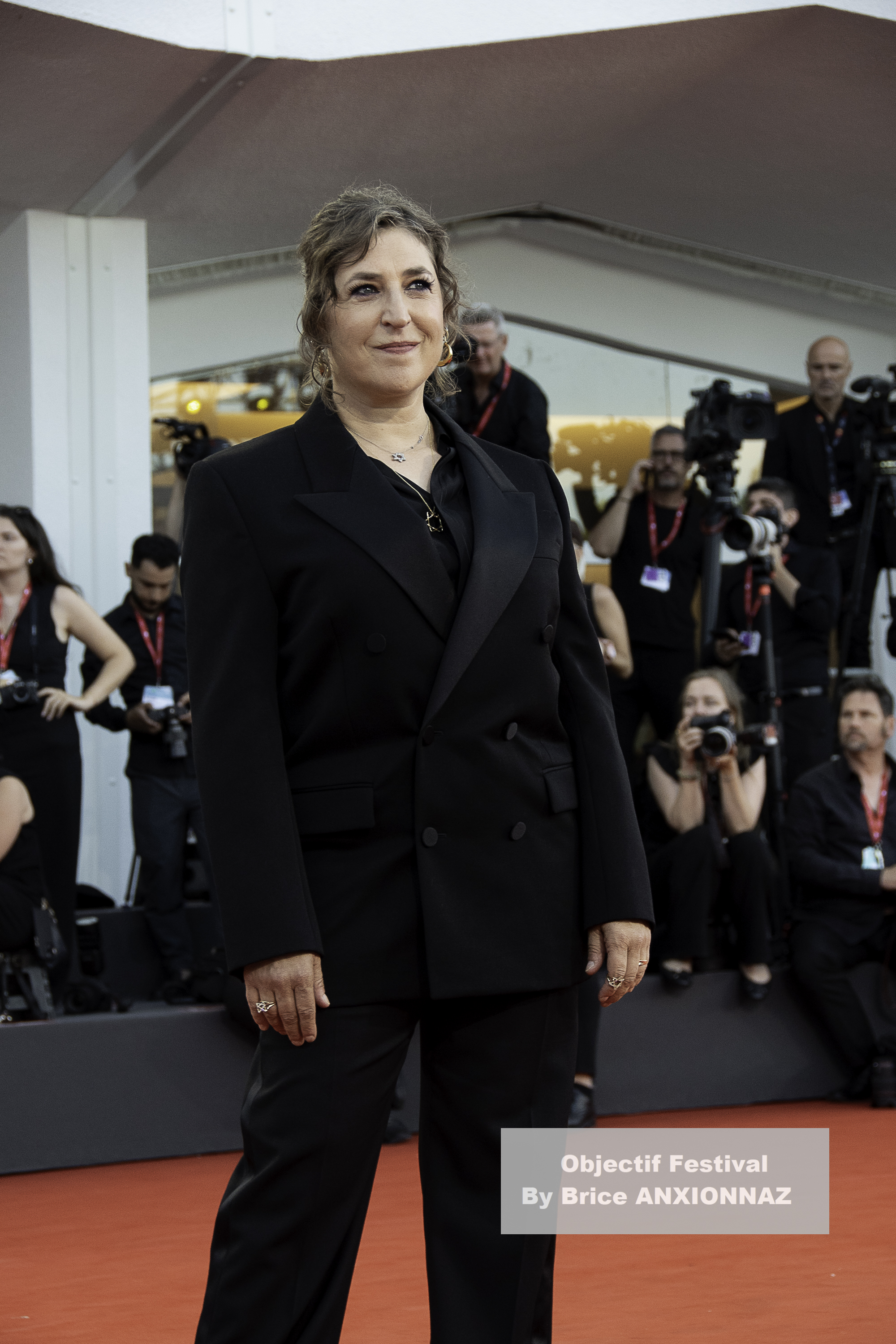 — italie venise cinema 82eme mostra del cinema 31 08 2025 father mother sister brother mayim bialik
